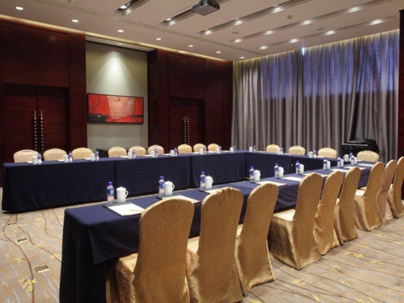 The Qube Hotel Shanghai -Close To Pudong International Airport And Disney Land Exterior foto
