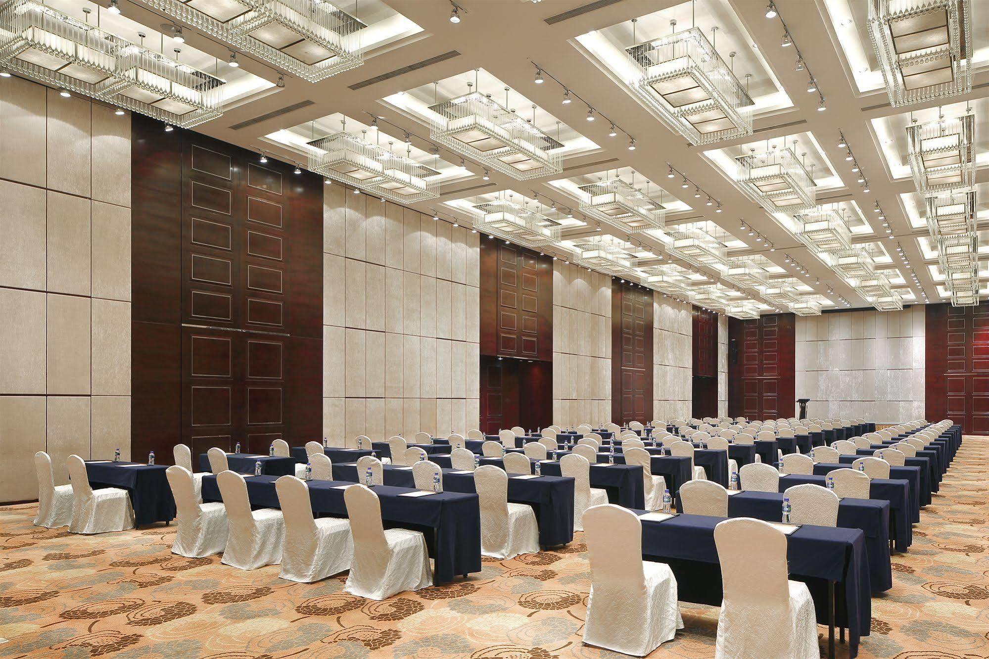 The Qube Hotel Shanghai -Close To Pudong International Airport And Disney Land Exterior foto